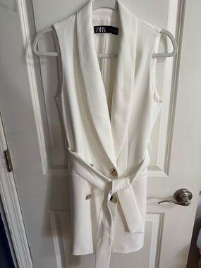 Zara White Sleeveless Belted Blazer Dress with Gold Buttons